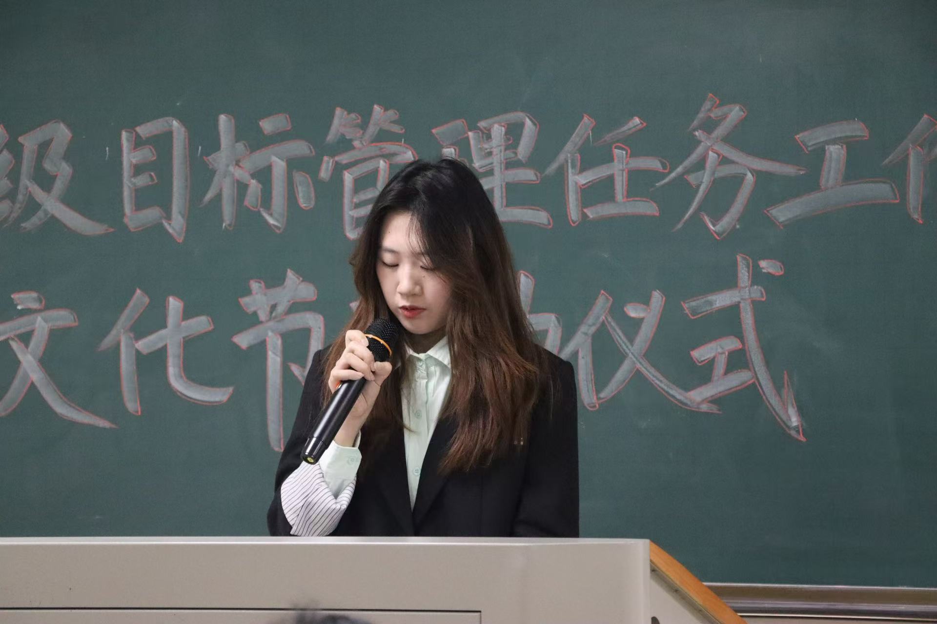 4bda273f81ca43609dbc6e47717a06ea.jpg 4bda273f81ca43609dbc6e47717a06ea.jpg